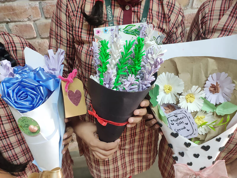 Handmade Flower Bouquet and  Photo Frame