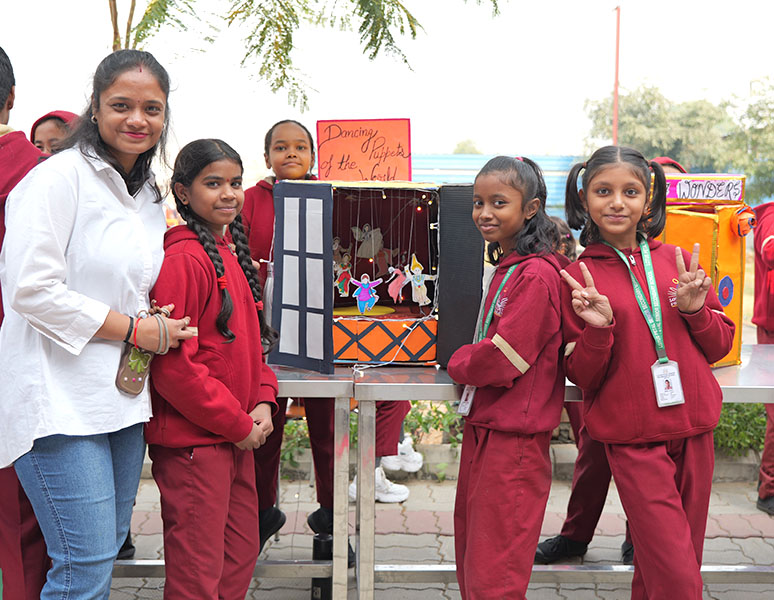 Annual Exhibition - UTSAH