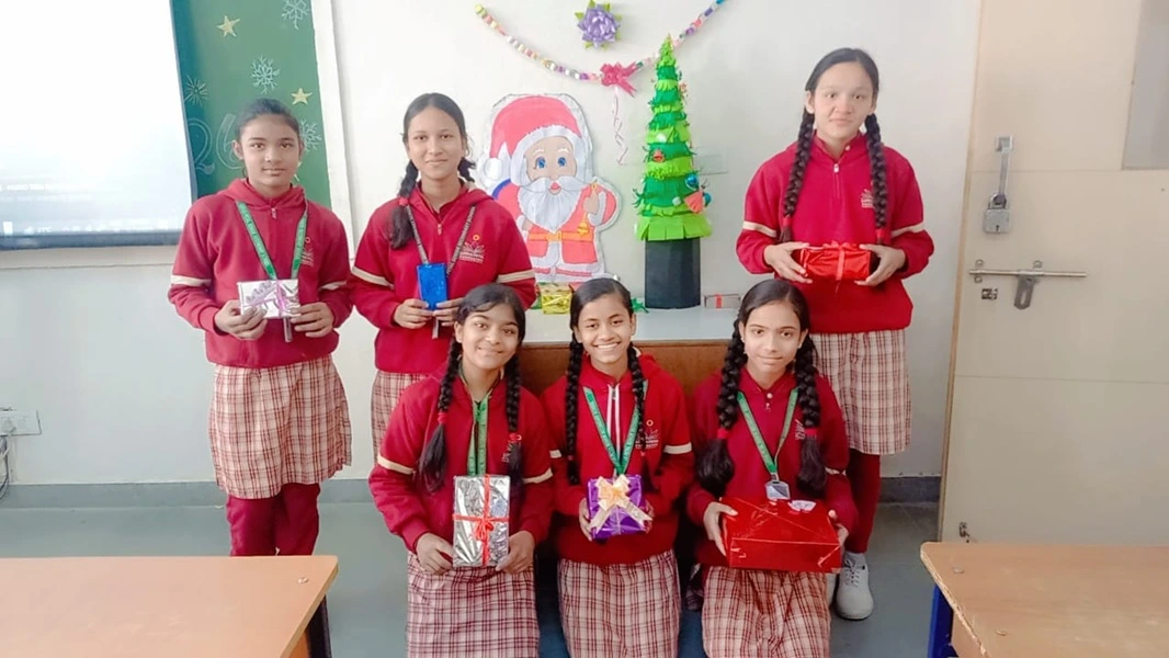 Christmas Decoration Competition